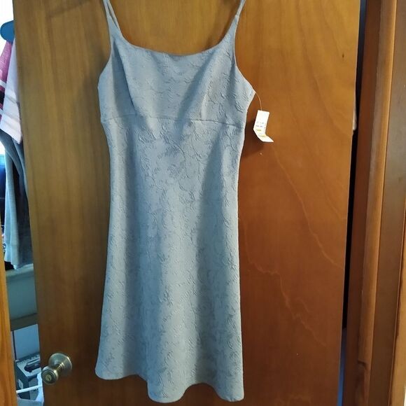 Brioche Dresses & Skirts - Brioche Grey Cocktail Dress - Juniors 3/4